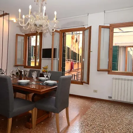 经典威尼斯之家公寓